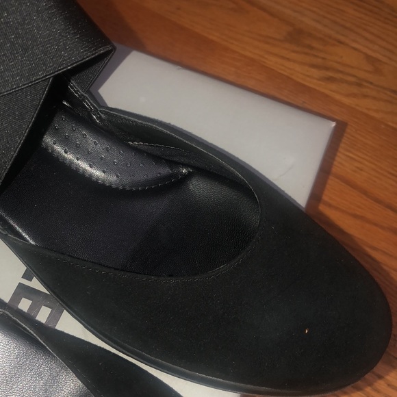 The Flexx BLACK Suede WEDGE Mary Janes size 9.5 NWT - Picture 6 of 9